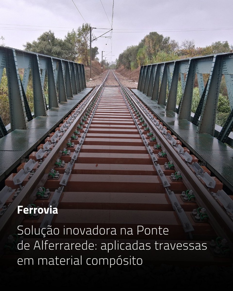🌍🛤️ Inovação e sustentabilidade na Ponte de Alferrarede, na Linha da Beira Baixa, com a instalação de travessas em material compósito.

🔗 Saiba mais: infraestruturasdeportugal.pt/pt-pt/solucao-…

#InfraestruturasdePortugal
#Ferrovia
#Inovação