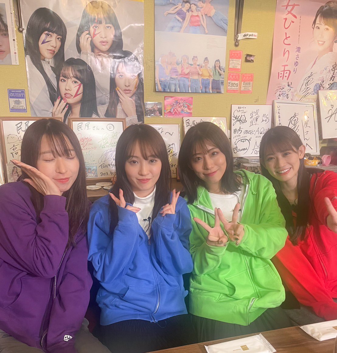 mcz_kanako_love's tweet image. 大黒さんのおとなりさん全力誉め&amp;amp;ほーちゃんの食レポ面白かったなwwww

最後のたかねこちゃん全員からのメッセージ、泣かせるよなぁ😭

最高の妹達だよ、2組の関係性が素晴らしい👏👏👏👏
#しゃちねこ
#TEAMSHACHI