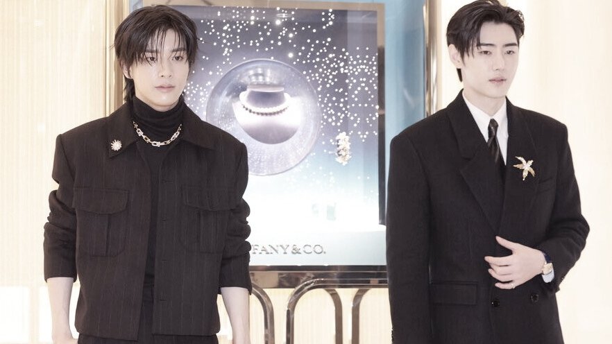 gsimjaeyun's tweet image. Tiffany &amp;amp; Co caught the shine, but the real danger was me and Sunghoon; quiet, sharp, and impossible to ignore.