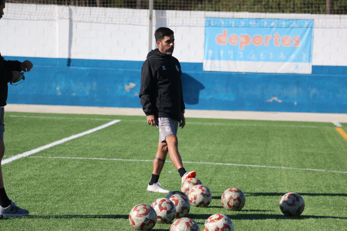 Real Balompédica Linense tweet media