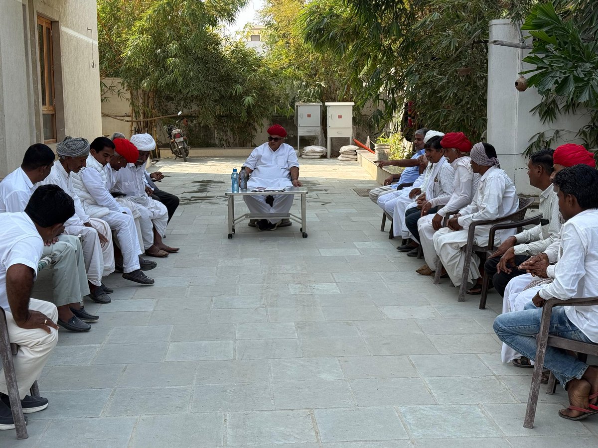 devjimpatel's tweet image. स्वागत... सम्मान.... संवाद....

राजस्थान सरकार द्वारा नवीन पंचायत समितियों व ग्राम पंचायतों के सृजन पर स्नेह और सम्मान के लिए आप सभी का हृदय से आभार।

जन-सहभागिता के साथ विकास की नई दिशा में साथ चलते रहेंगे।