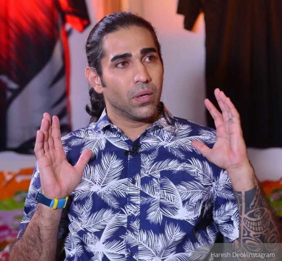 NewsBFM's tweet image. Gerakan Media Merdeka has condemned the assault on sports journalist and TwentyTwo13 co-founder Haresh Deol in Bangsar by two men, leaving him with bloodied elbows and a bruised nose.

The group said such violence is unacceptable and threatens media freedom.

🧵1