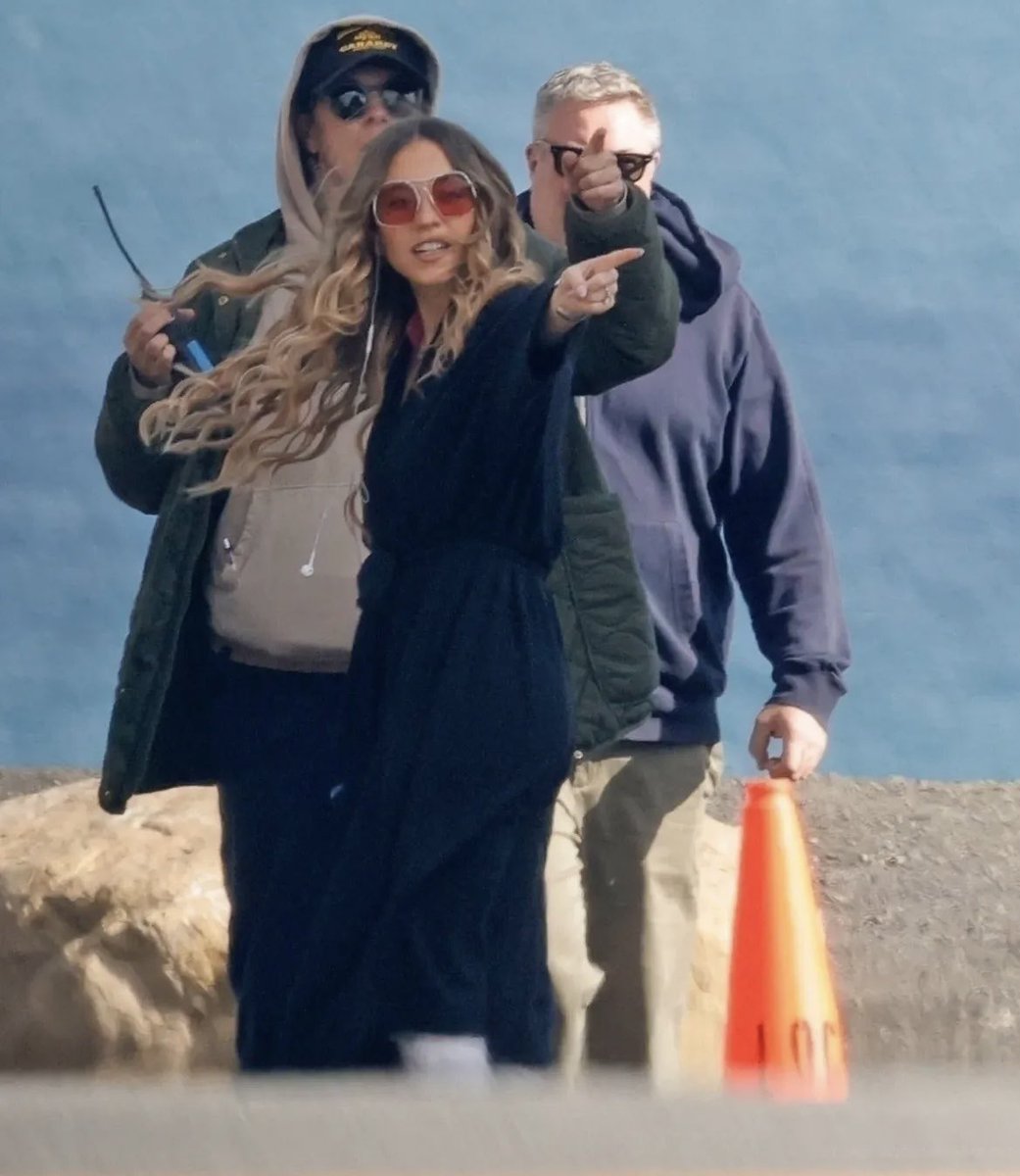 euphoriacentral's tweet image. 📸 More of Sydney Sweeney filming #Euphoria season 3 wearing an engagement at Point Mugu Rock in California.