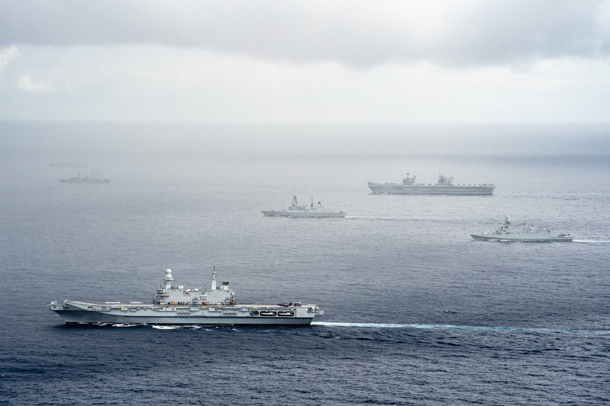 NATO_MARCOM's tweet image. 3️⃣0️⃣+ aircraft. 2️⃣carriers. 1️⃣Alliance. 🇮🇹🇬🇧 Carrier Strike Groups are sailing together under NATO command during #NeptuneStrike 25-4 🔱 in a powerful display of Allied strength, seamless interoperability, and credible deterrence at sea. 🌊⚓The exercise brings together 9 NATO…