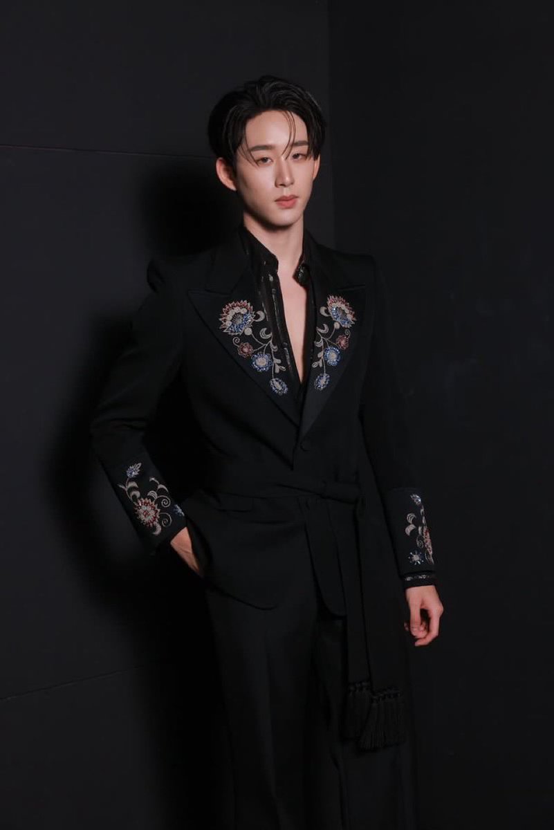 LamduanCha79196's tweet image. เฮียเอสสสสสสส    สวยจังงง🥹🫠

#GMM2026 #SurfNlove #est_rvp