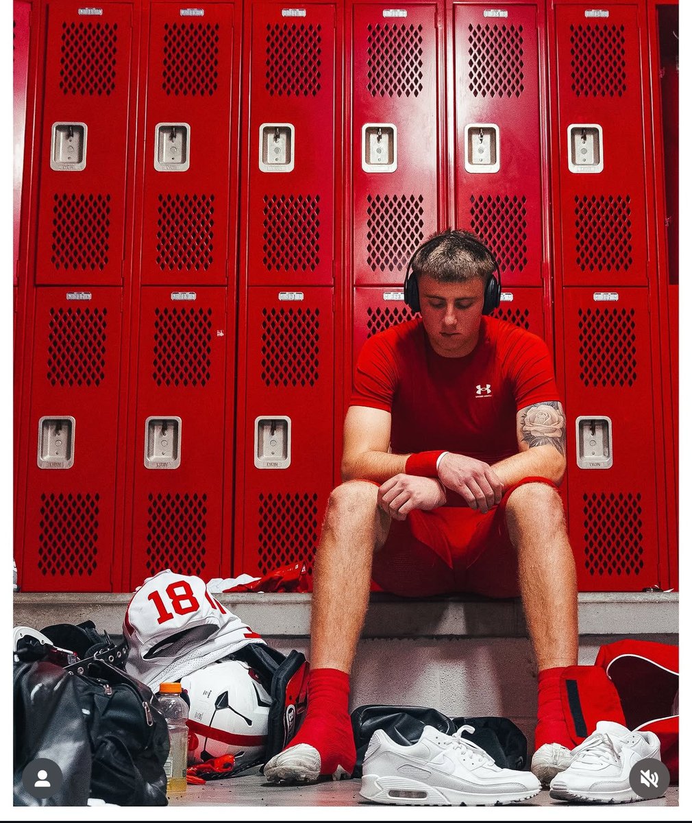 RobyJensen's tweet photo. Celebrate your birthday by putting your heart out on the field tonight. Run it back and take State with your #southboyz. So proud of you, Isaac!! Happy 18th Birthday #18!!! 
@Isaacjensen_11 https://t.co/N93JOMIPI6