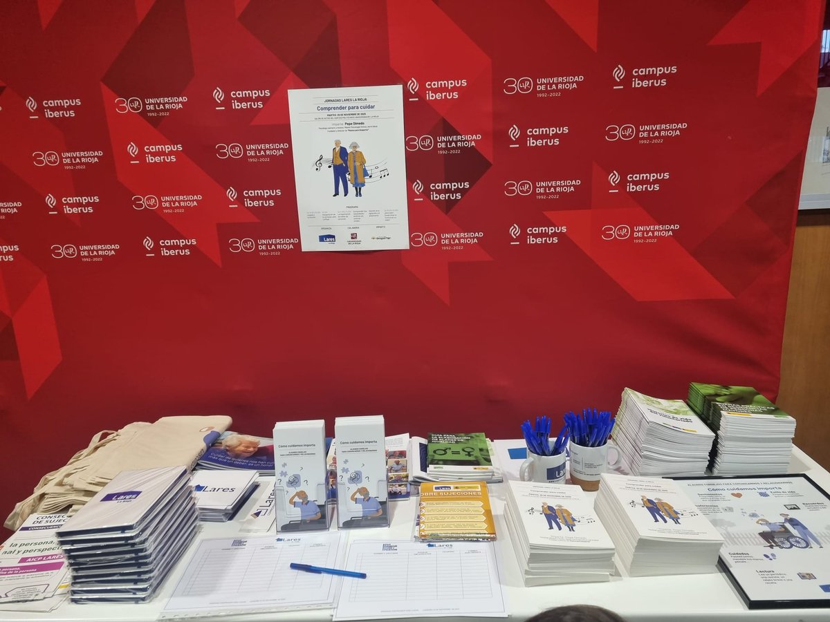 Laresmayores's tweet image. 🧡Lares #LaRioja celebra la jornada “Comprender para #cuidar”

🫶Gracias por impulsar espacios que contribuyen a humanizar la atención, fortalecer a los equipos y poner en el centro aquello que realmente importa: la #persona, su historia y su bienestar