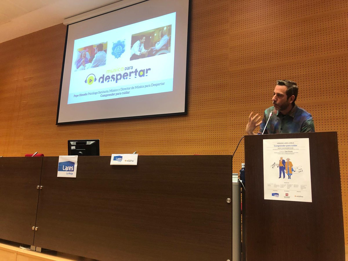 Laresmayores's tweet image. 🧡Lares #LaRioja celebra la jornada “Comprender para #cuidar”

🫶Gracias por impulsar espacios que contribuyen a humanizar la atención, fortalecer a los equipos y poner en el centro aquello que realmente importa: la #persona, su historia y su bienestar