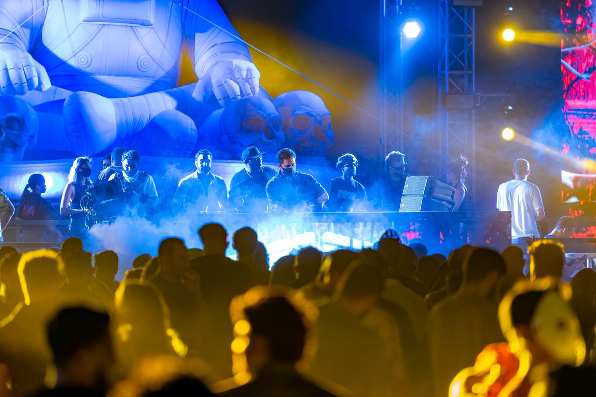 Grafdom Dubai tweet media