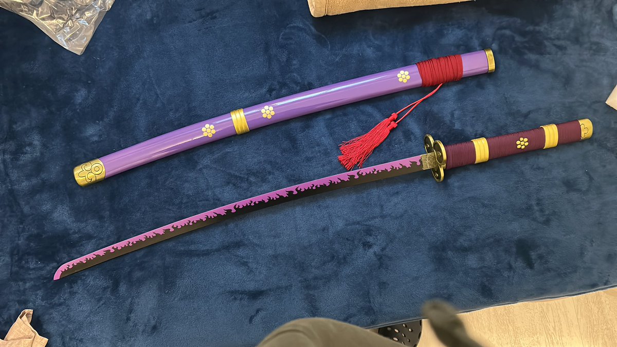 ElGatoSolar's tweet image. La verdad es que yo doy unos regalos muy chimbas.

Enma💜