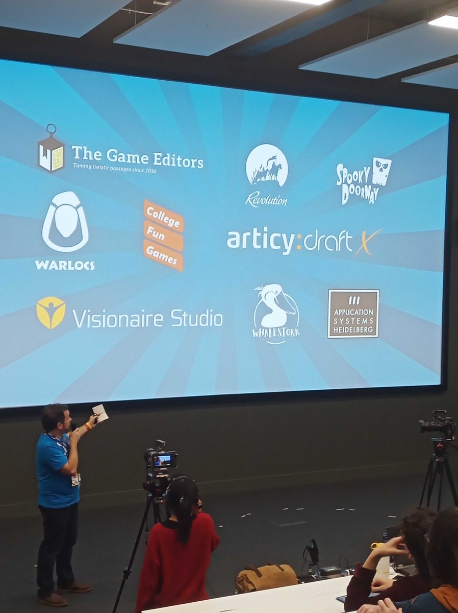 articy:draft tweet media