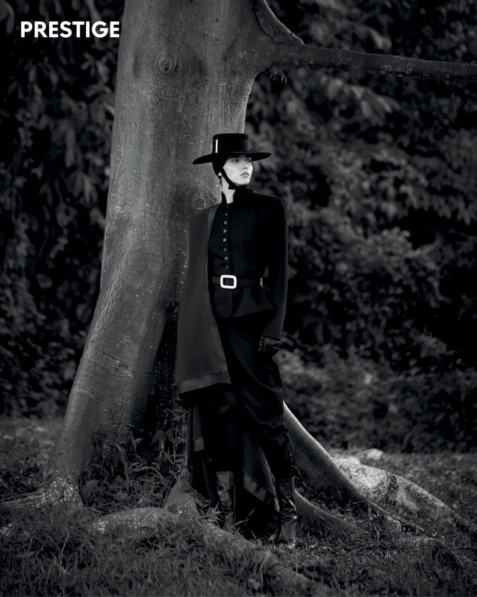 Prestige_Mag's tweet image. Beyond the Range: A fashion story of contrasts and foils
An intriguing dichotomy plays out between the rigours of Puritan modesty and the uncompromising strength of femininity.

Read more
prestigeonline.com/id/style/fashi…