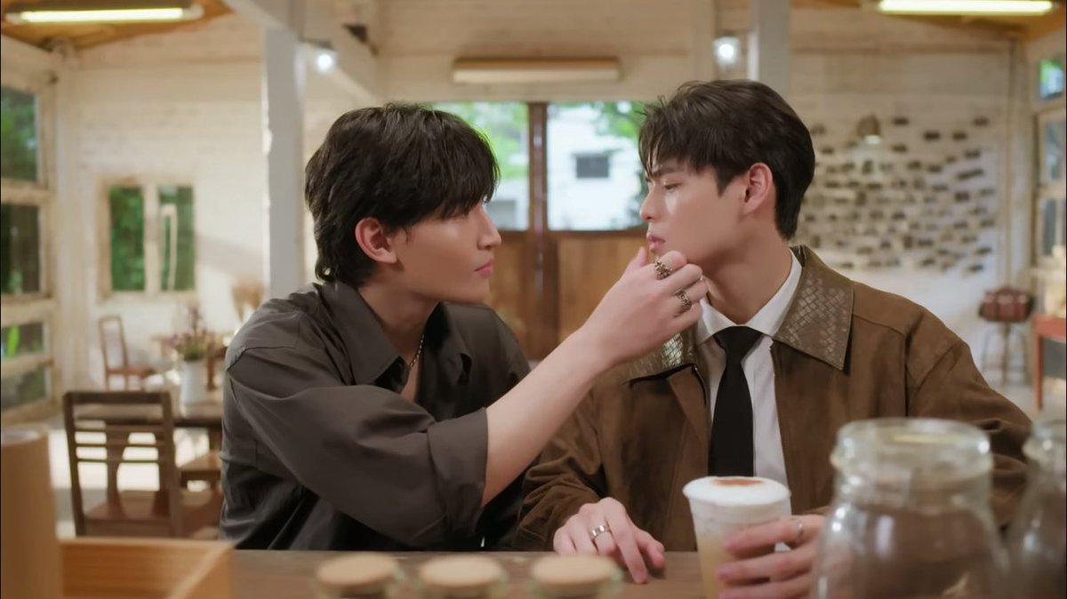 OMFG EARTHMIX AND OHMPOON IN ONE SERIES??????