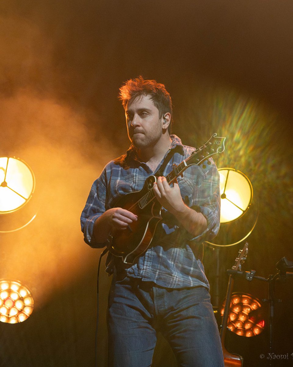O2SBE's tweet image. Strings, stories, and a room full of people held by harmony - #Amble brought their folk magic to #O2ShepherdsBushEmpire last week 🎵

📸@naomi_dsmith

O2 Shepherd&apos;s Bush Empire 17.11.25