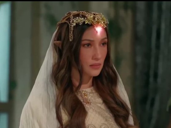 “Ano Alena aangal ka? Ikaw magiging reyna ulit ng Lireo, Bakit?!”

#SanggreNewMission