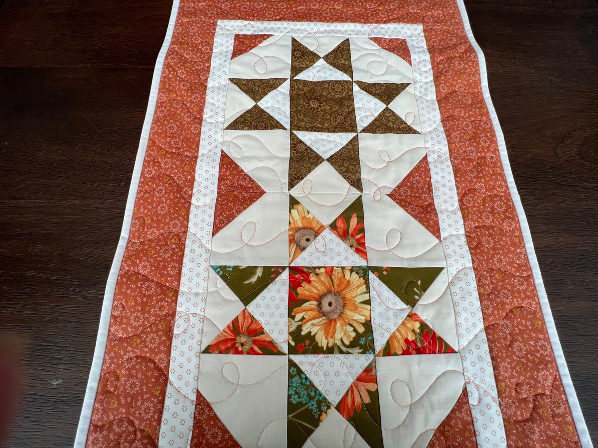angelhw1956's tweet image. Quilted Fall/Thanksgiving Table Runner tuppu.net/24c6a423 #Etsy #TeaTimeQuiltsnMore #TableLinens