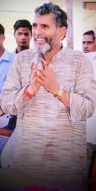 उत्तराखंड आंदोलन के प्रमुख नेता और उत्तराखंड क्रांति दल के संस्थापक सदस्यों में से एक - दिवाकर भट्ट जी के दुनिया से रुखसत होने की खबर अत्यंत दुखद है. 

छात्र जीवन से लेकर उत्तराखंड राज्य बनने तक, वे निरंतर आंदोलनों के अगुवा नेता बने रहे. आंदोलन खड़ा करने और आंदोलन को आवेग देने