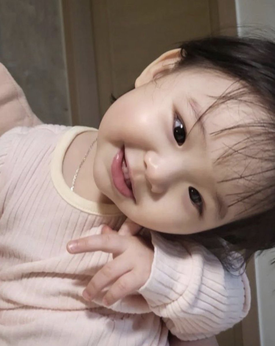 Aşkımm sümüklü olsam beni sever miydin yoksa yok mu? 🧚🏻🎀