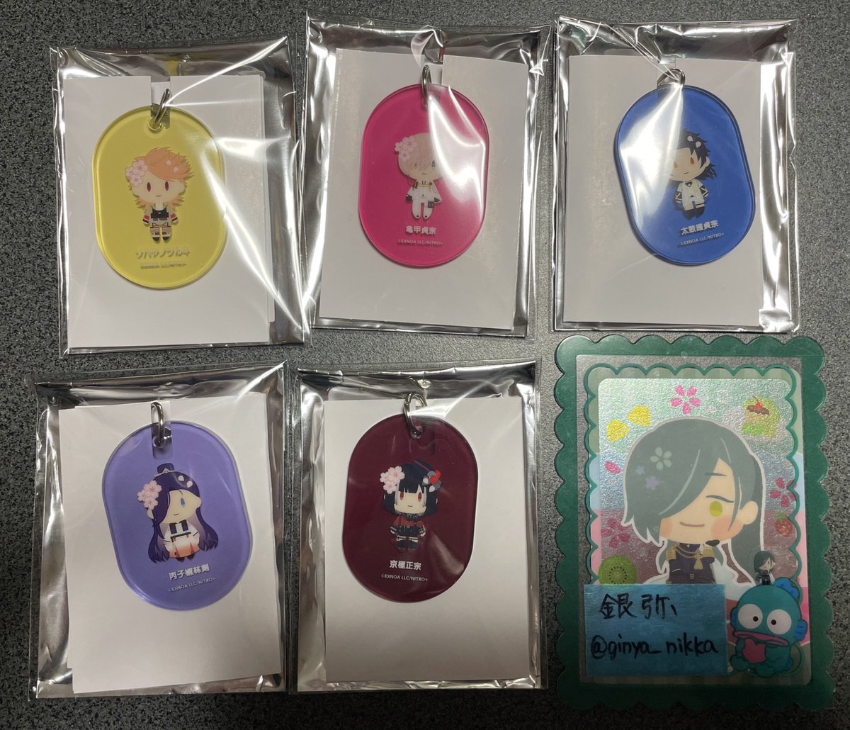 ginya_nikka's tweet image. 【交換】刀剣乱舞　大本丸博　御伴散歩　さくら装備　アクリルタグプレート

譲→ソハヤ、亀甲、太鼓鐘、丙子、京極
求→物吉、石田、数珠丸、日向

郵送での交換になります
難しいと思いますが、よろしくお願いいたします