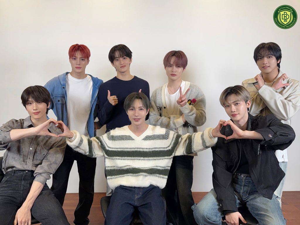 apieceofhrj__'s tweet image. อยากถ่ายกับเหรินจังด้วยค่า 555555555555555555555555555555555555555555555555555555555555555555555555555555 น่ารักมากกก อินจุนไปถ่ายกรุ้ป จาบ้า