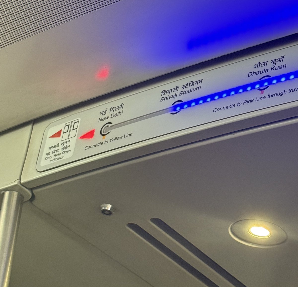 himanshustwts's tweet image. dude the acrid smell outside is hitting like anything