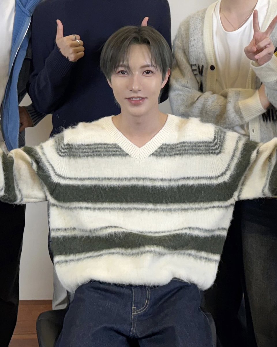 cherrysapzuza's tweet image. น้องอินจุนเปลี่ยนสีผมทีไรมีงานปล่อยตามหลังออกมาตลอด ผมสีล่าสุดนี่น้องอินจุนมีอะไรดีๆจะบอกแม่มั้ย แอบไปเปลี่ยนมาเมื่อไหร่คะ สิ่งนั้นหรอลูก