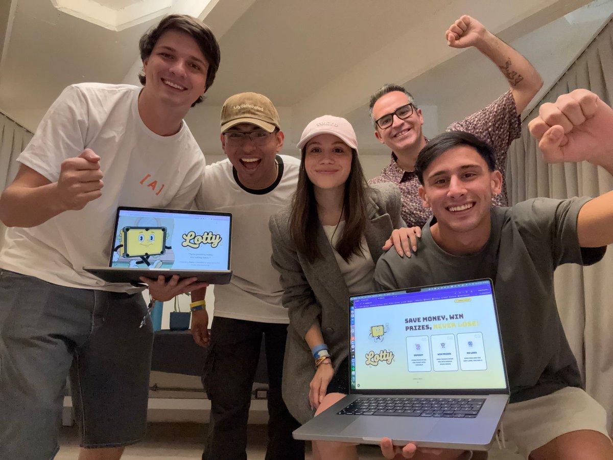 JulioMarquez88's tweet image. Gracias @TheBAFNetwork  por la invitación fue una organización impecable de la Stellar Week 🙌 
¡Felices de anunciar que ganamos el Track Genesis con @LottyApp ! 🚀
A seguir construyendo más soluciones que transformen hábitos en oportunidades 💫 @BuildOnStellar @StarMaker_LATAM