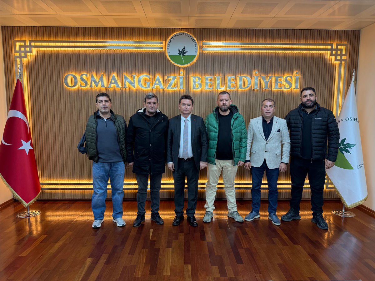 teksasorg's tweet photo. Osmangazi Belediye Başkanımız Erkan Aydın’a bugüne kadar camiamıza göstermiş olduğu desteklerden dolayı teşekkür ziyaretinde bulunduk. Kendisiyle verimli bir istişare gerçekleştirerek karşılıklı görüş alışverişinde bulunduk. https://t.co/Z4D24qmGLZ