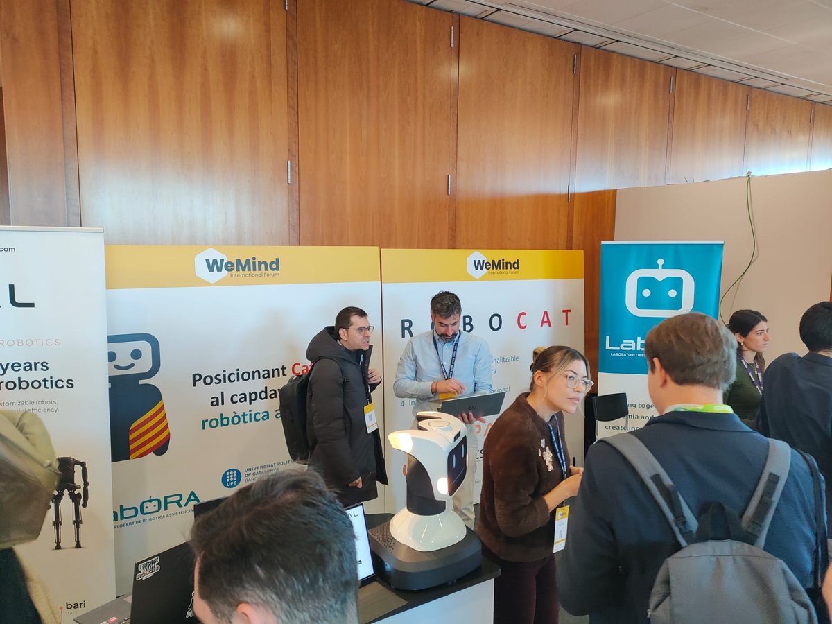 LabORA_robotics's tweet image. 🌟 Presentem ROBOCAT al #WeMind2025!

El projecte pretén posicionar Catalunya al capdavant de la robòtica assistencial. Objectius:

🤖 Nou robot assistencial personalitzable
🔒 Plataforma multirobot segura
😊 Aplicacions per al benestar
🌍 Impuls a la cocreació internacional
