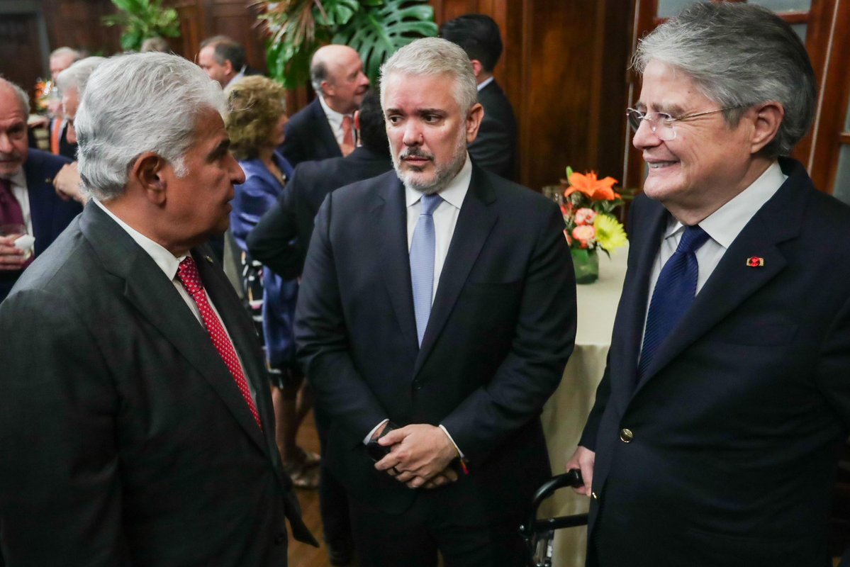 LassoGuillermo's tweet image. En Panamá tuve un encuentro con el presidente @JoseRaulMulino, destacadas figuras latinoamericanas y Ana Sosa Machado, la hija de María Corina Machado.

Participaré en el Seminario Desarrollo, Democracia y Libertad en Iberoamérica, un espacio organizado por @FundacionFIL para…