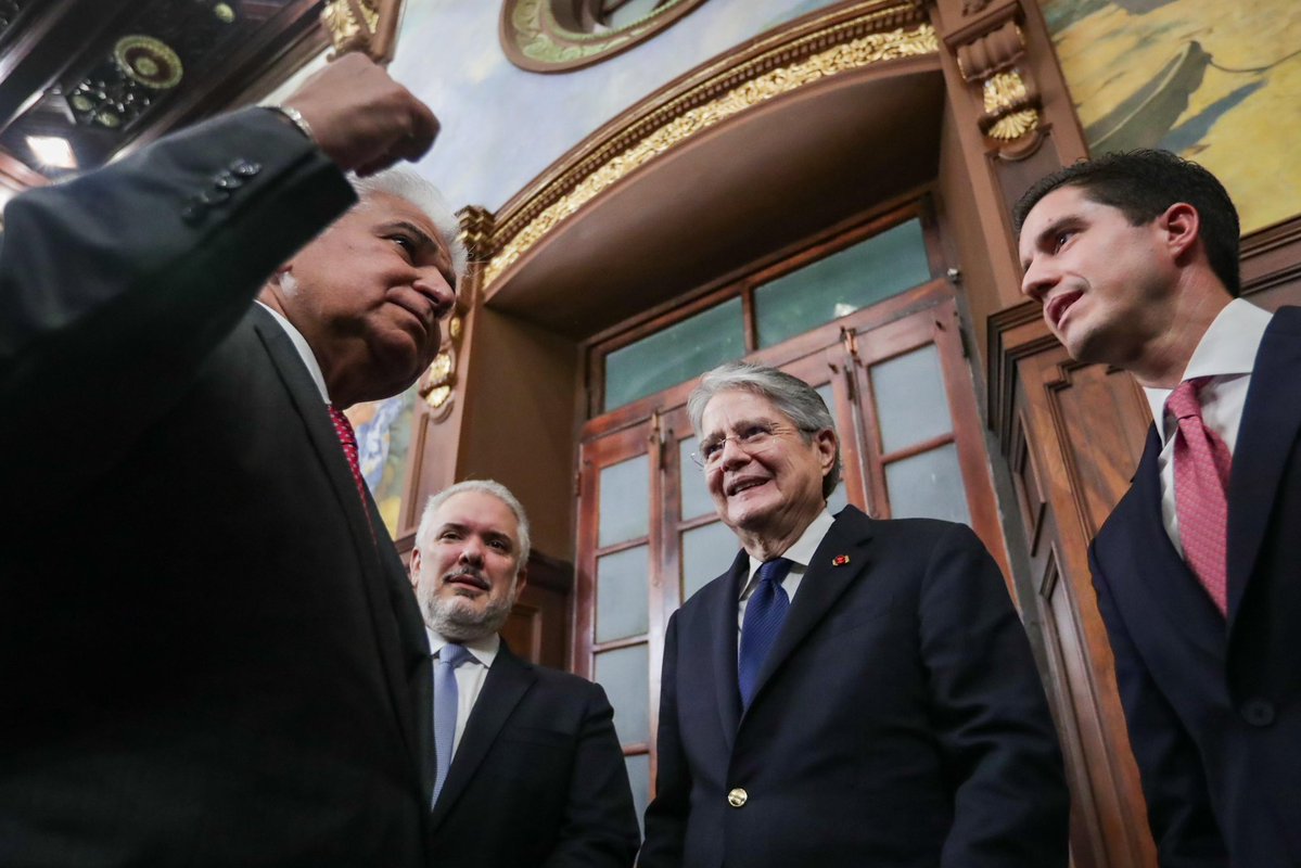 LassoGuillermo's tweet image. En Panamá tuve un encuentro con el presidente @JoseRaulMulino, destacadas figuras latinoamericanas y Ana Sosa Machado, la hija de María Corina Machado.

Participaré en el Seminario Desarrollo, Democracia y Libertad en Iberoamérica, un espacio organizado por @FundacionFIL para…