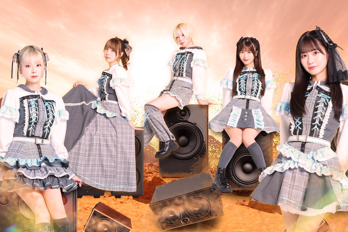 ◇━━━━━━━━━━━━◇
　新アーティスト写真公開‼︎
◇━━━━━━━━━━━━◇
⠀
📣11/28(金)主催対バンにて新衣装お披露目‼️
⠀
そして今夜、日付が変わって11/26(水)0:00より
新曲「my way」の各種サブスク配信がスタートします！
配信リンク：zula.lnk.to/jjIf86ZL
⠀