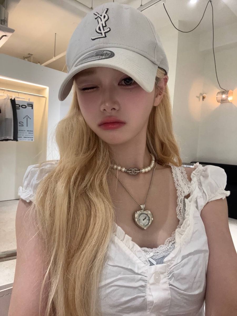 tripleSPicBot's tweet image. #MAYU #마유 #マユ