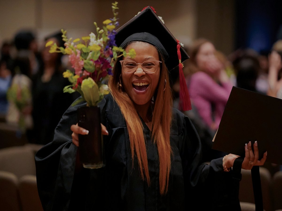 mj_companies's tweet image. While Nashville’s economic energy is undeniable, many residents work in lower-wage jobs. UpRise, our TN #CharityofChoice, has helped over 360 people increase their income by 150%. Read how on #MJInsight: hubs.la/Q03VH6zk0