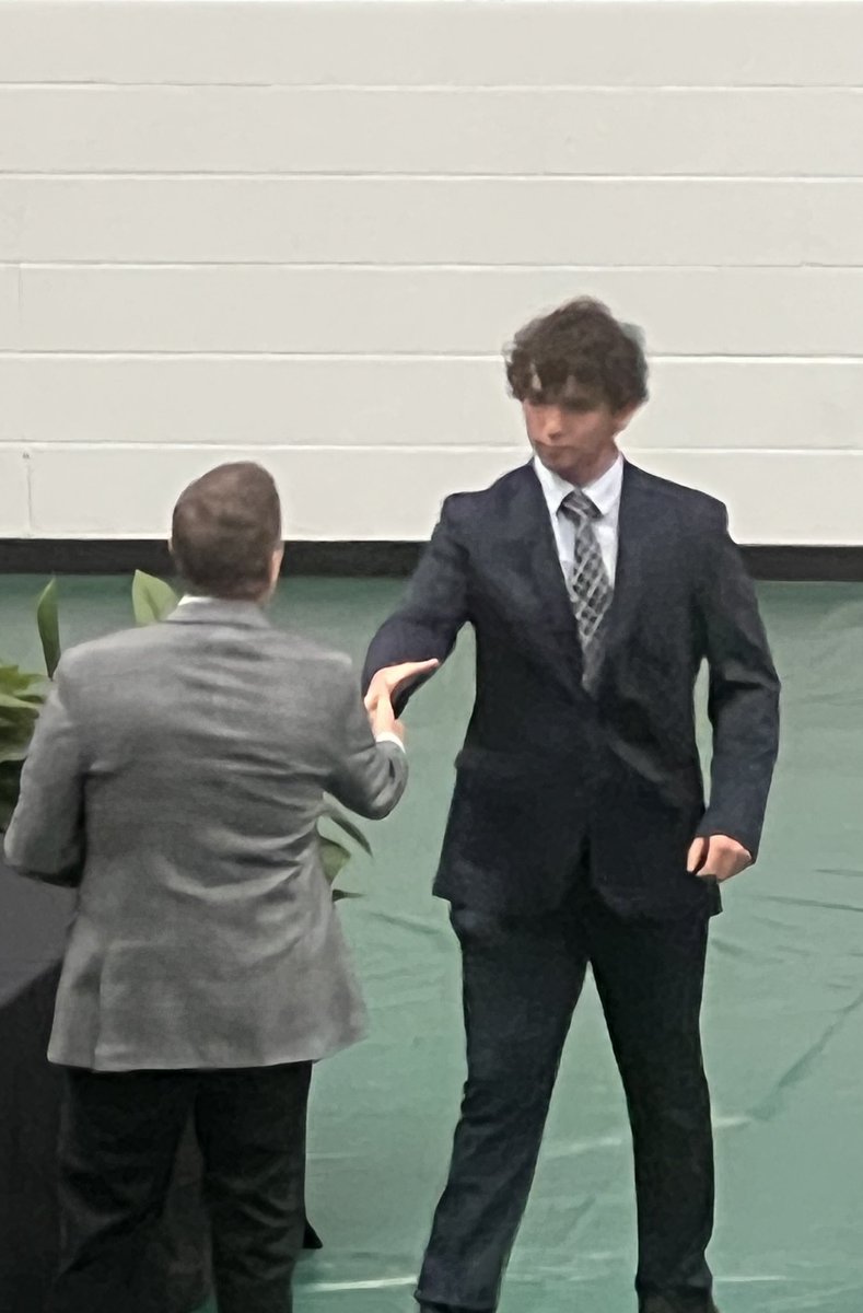 Elliott Easter tweet media