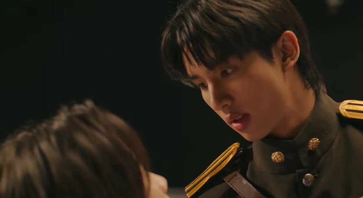 naneng_jaa's tweet image. จาว่า แกแพ้ผู้ชายในเครื่องแบบเหมือนกันหรอ

MAGIC VIBES MAXIMIZED X SJ

#RoommateChaos #GMMTV2026
#GMMTV2026XSurfJava
#swensurf #javabh | @swensurf @javabh28