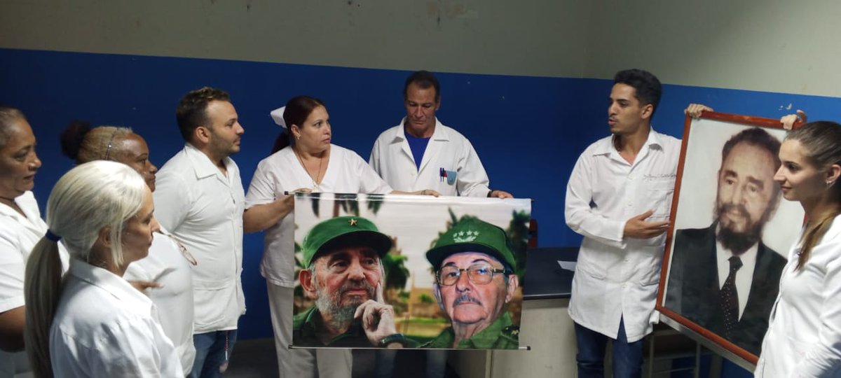 Homenaje Eterno a Fidel desde el CDI Las Colinas, Anzoátegui. 🇨🇺🇻🇪

La Brigada Médica Cubana conmemora el 9no Aniversario de su desaparición física. Con la frente en alto, ratificamos: los cubanos seguiremos su Legado por Siempre.

#100AñosConFidel