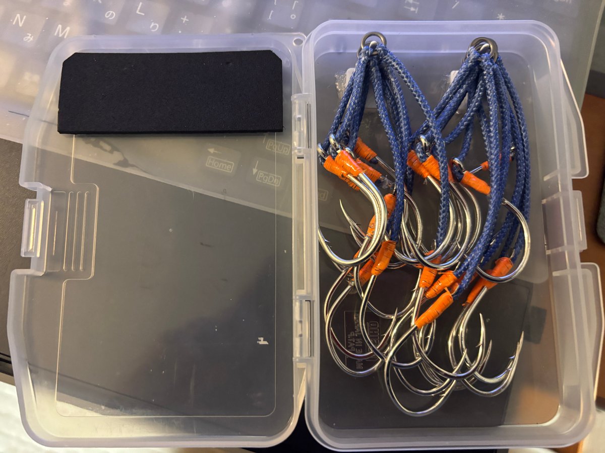 umi_kozo's tweet image. さて顧問とこのフックは完成
何故か中途半端に11本

まぁよかろｗｗｗｗｗｗ

次はこれ作るか
もうLJの範疇じゃなくなるわな

300lbラインが届くのが木曜か金曜
BBSの本数分は作ってみるかな

#VANFOOK
#JIGEN
#HYPER  
#GRIPPY 
#300lb