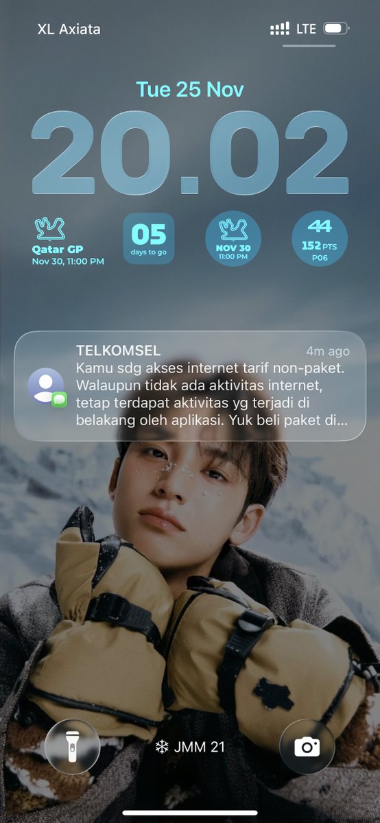 sumpah dah telkomsel tuh provider paling dzolim yg pernah gue tau, gue ngisi pulsa fungsinya cuman buat perpanjang masa aktif tapi gk pernah gue paketin, eh pulsa gue tetep aja disedot si bangsat.
padahal gue aktifin data pake provider lain 

dzolim bgt nih perusahaan <a href="/Telkomsel/">Telkomsel</a>