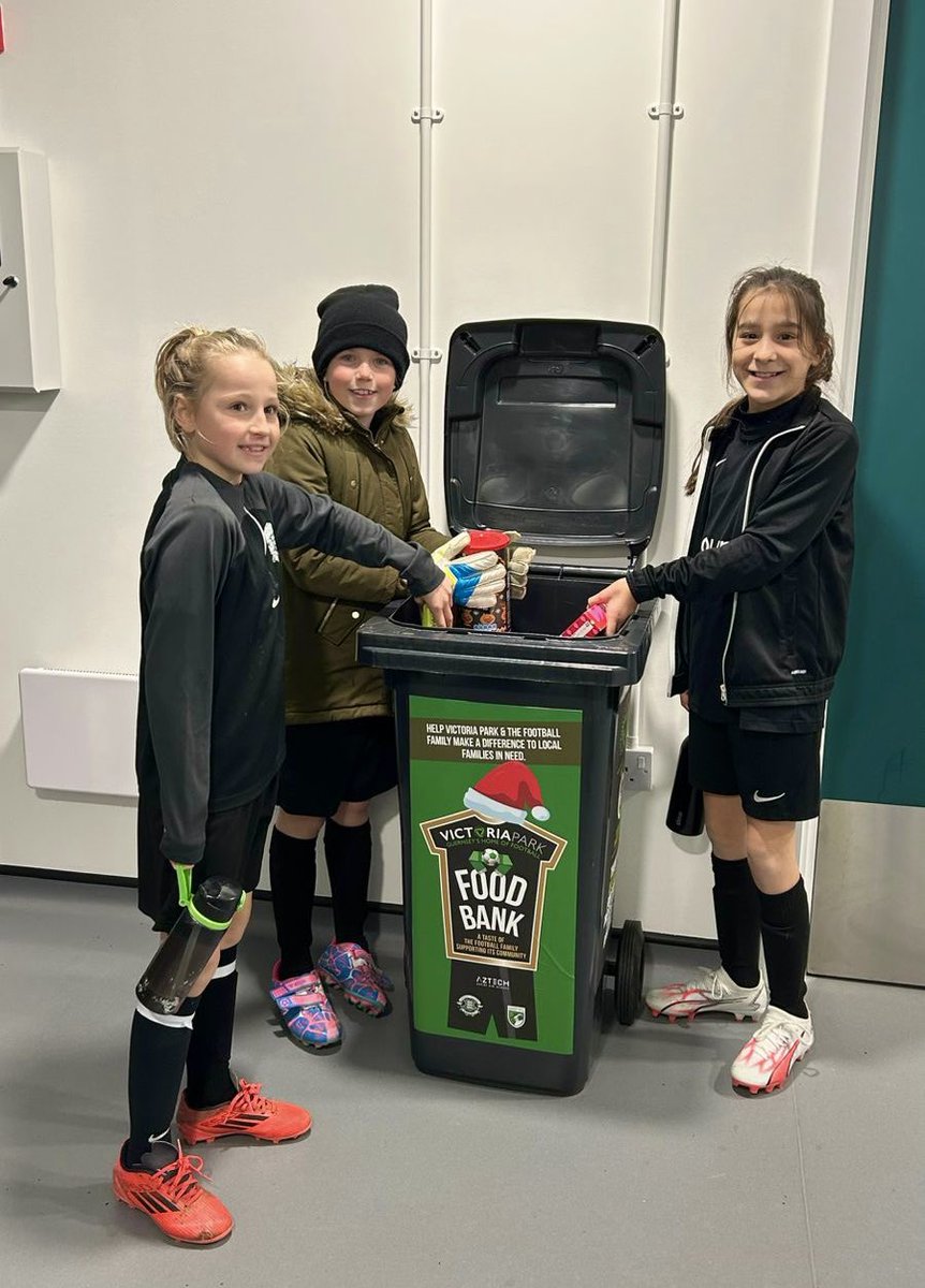 Playing our part!

Our Mourant and Aztech Academy players are supporting the Victoria Park Food Bank campaign by donating non-perishable food and festive treats.

Together, the Football Family can make a real difference this Christmas. 💚