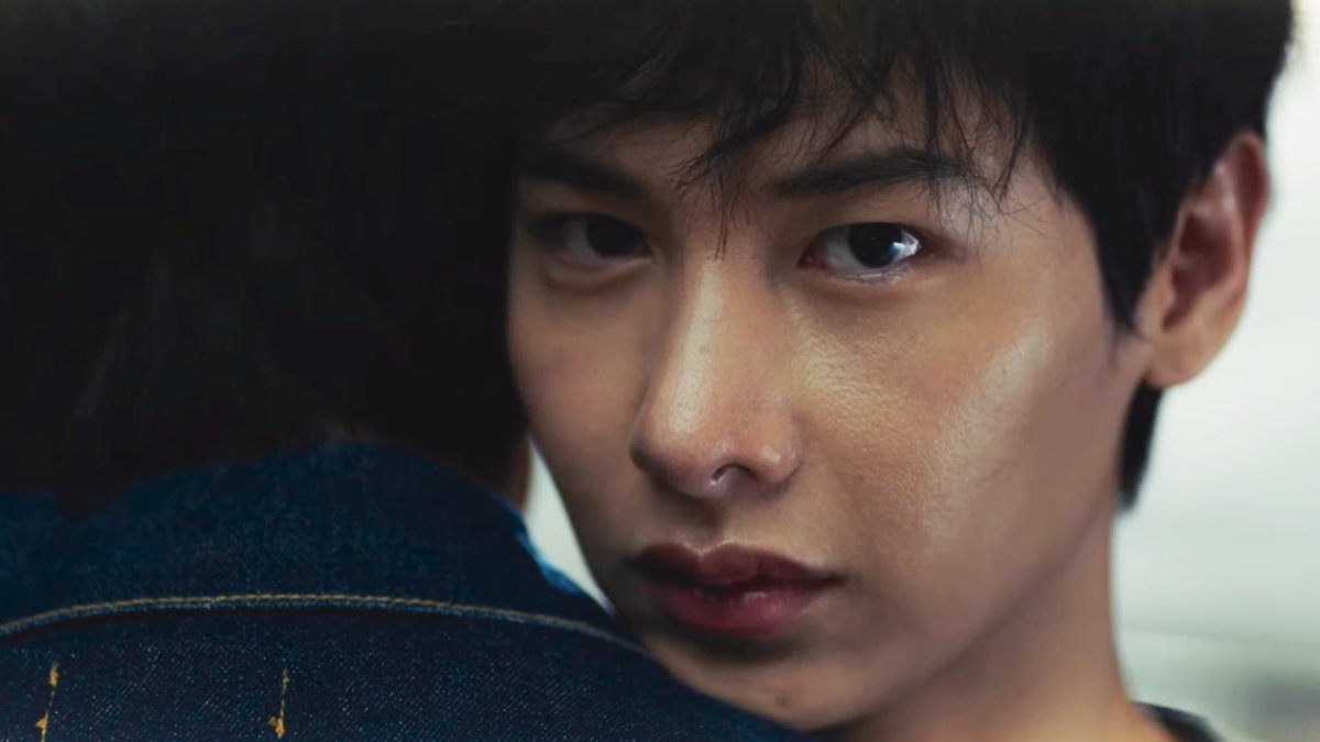 jumpapol's tweet image. “i just want to be able to smile again”
“im going to bring your smile back”
*breaks 4th wall*

THIS IS CINEMA

OFFGUN MIRACULOUS
#GMMTV2026