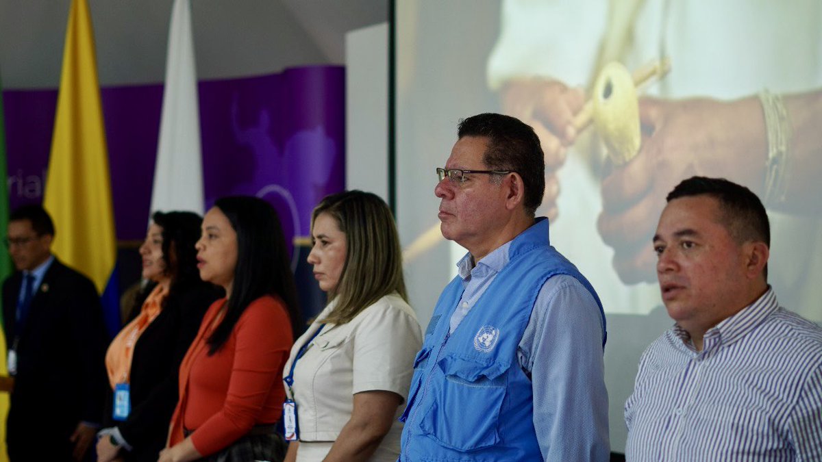 MisionONUCol's tweet photo. En el marco de los #16Días de activismo realizamos en Popayán el foro “La otra cara de la moneda: violencias digitales contra las mujeres y niñas”, un espacio para reflexionar sobre cómo estas agresiones afectan la seguridad y el liderazgo de las mujeres en los territorios. 🧵 https://t.co/qz4JSpQBFo