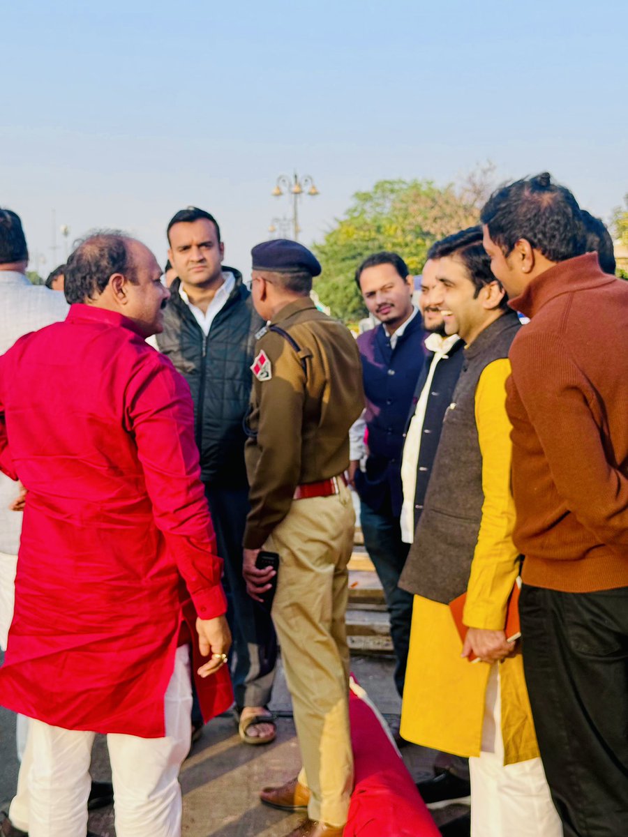 vineetvatstyagi's tweet image. All set for tomorrow’s inauguration of #Sardar150UnityMarch Yamuna Pravah! 
@sunilbansalbjp @BJYM @Tejasvi_Surya