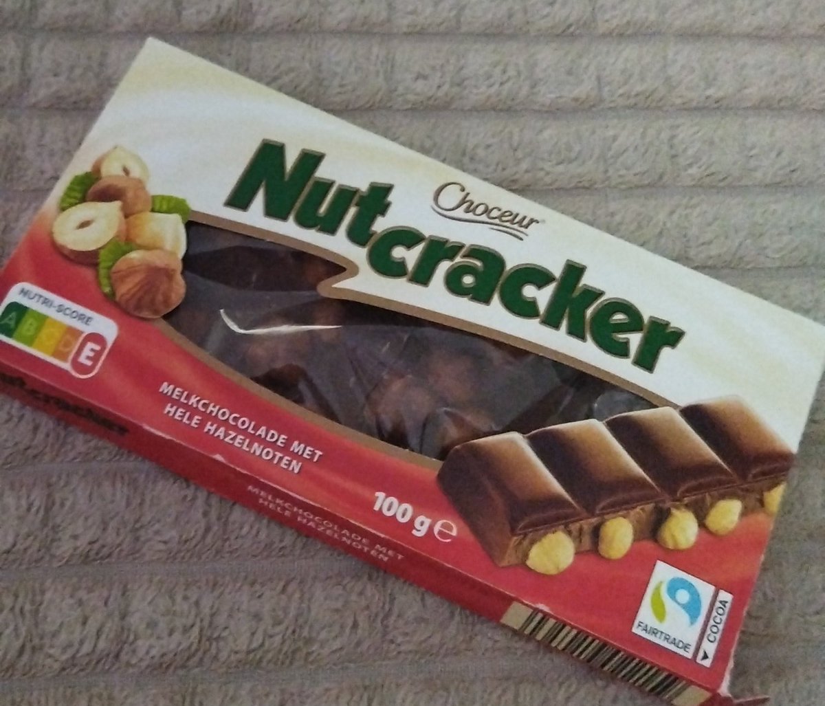 Adamların E sınıfı çikolataları bile bizim çikolatalardan iyi ya