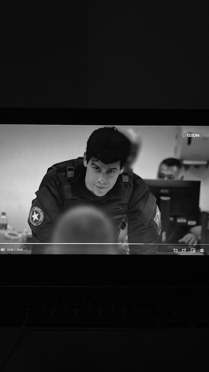 mandss____'s tweet image. eu tenho pra mim que esse homem roubou toda a testosterona do mundo e ficou só pra ele (De Marco