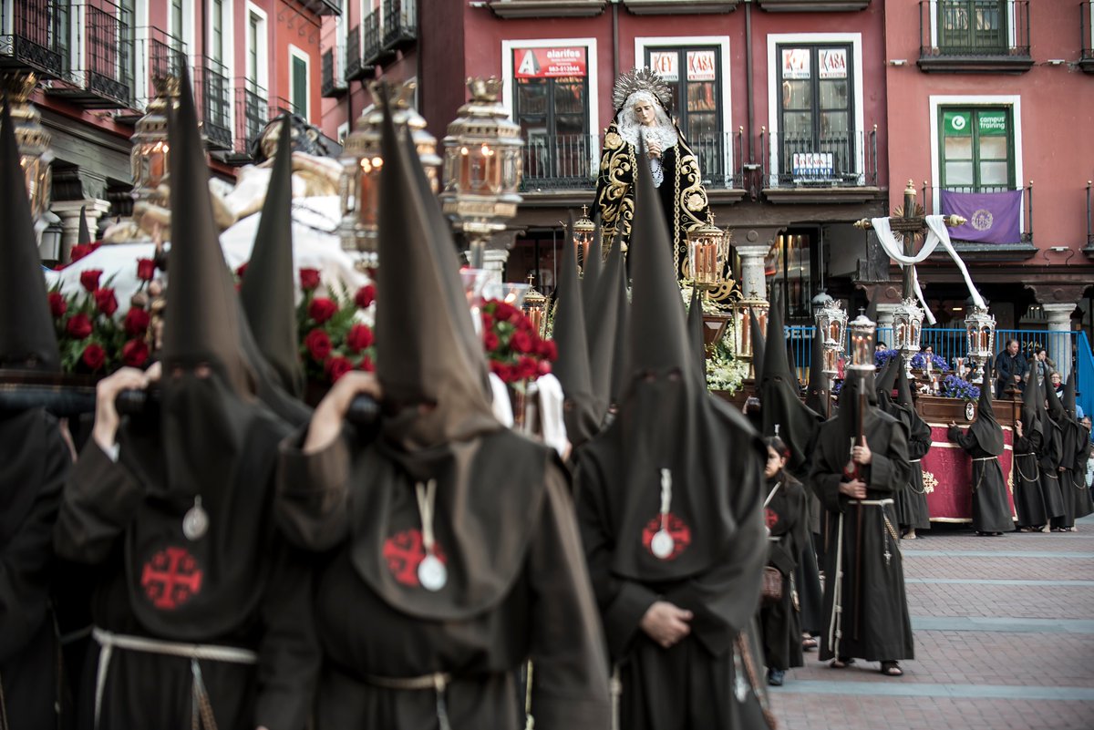 jcssvall's tweet image. COFRADÍA DE LA ORDEN FRANCISCANA SEGLAR (V.O.T.) LA SANTA CRUZ DESNUDA (finales del siglo XV)
Sede canónica
⛪️Iglesia parroquial de la Inmaculada Concepción (Desde 1959).

Contacto
E-mail: cofradia@ofscruzdesnuda.com
Facebook: facebook.com/CofradiaOFSCru…
Twitter: @OFSCruzdesnuda