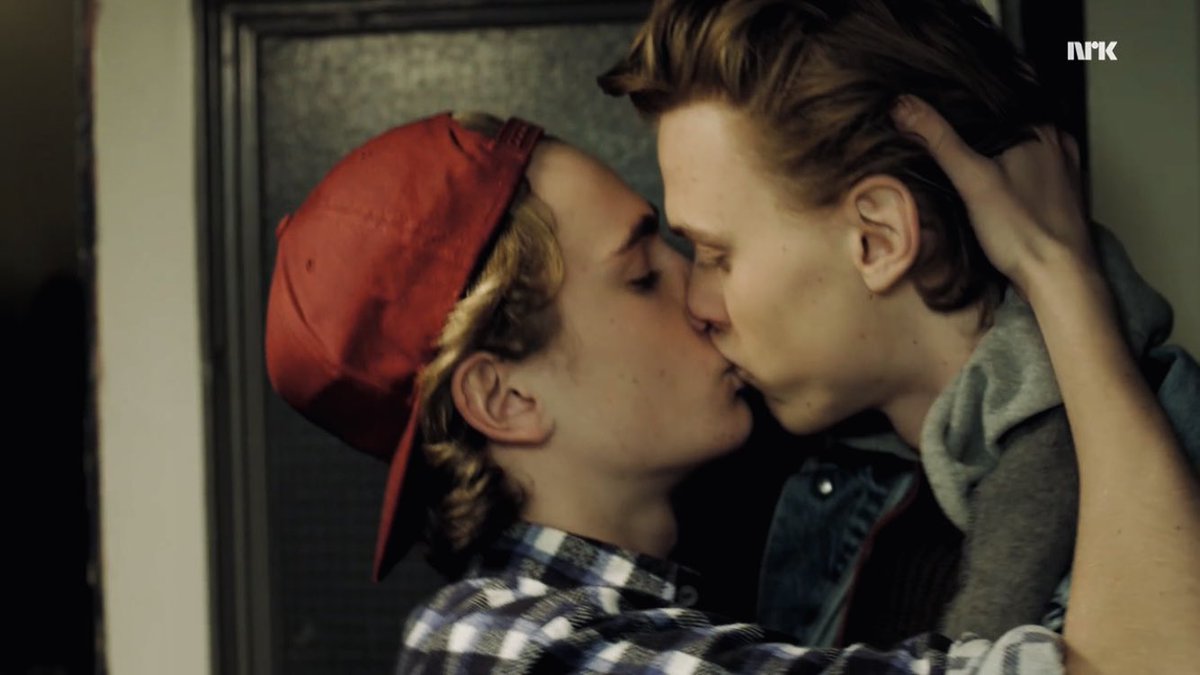 hereforlorde's tweet image. Don’t you let me go, let me go tonight