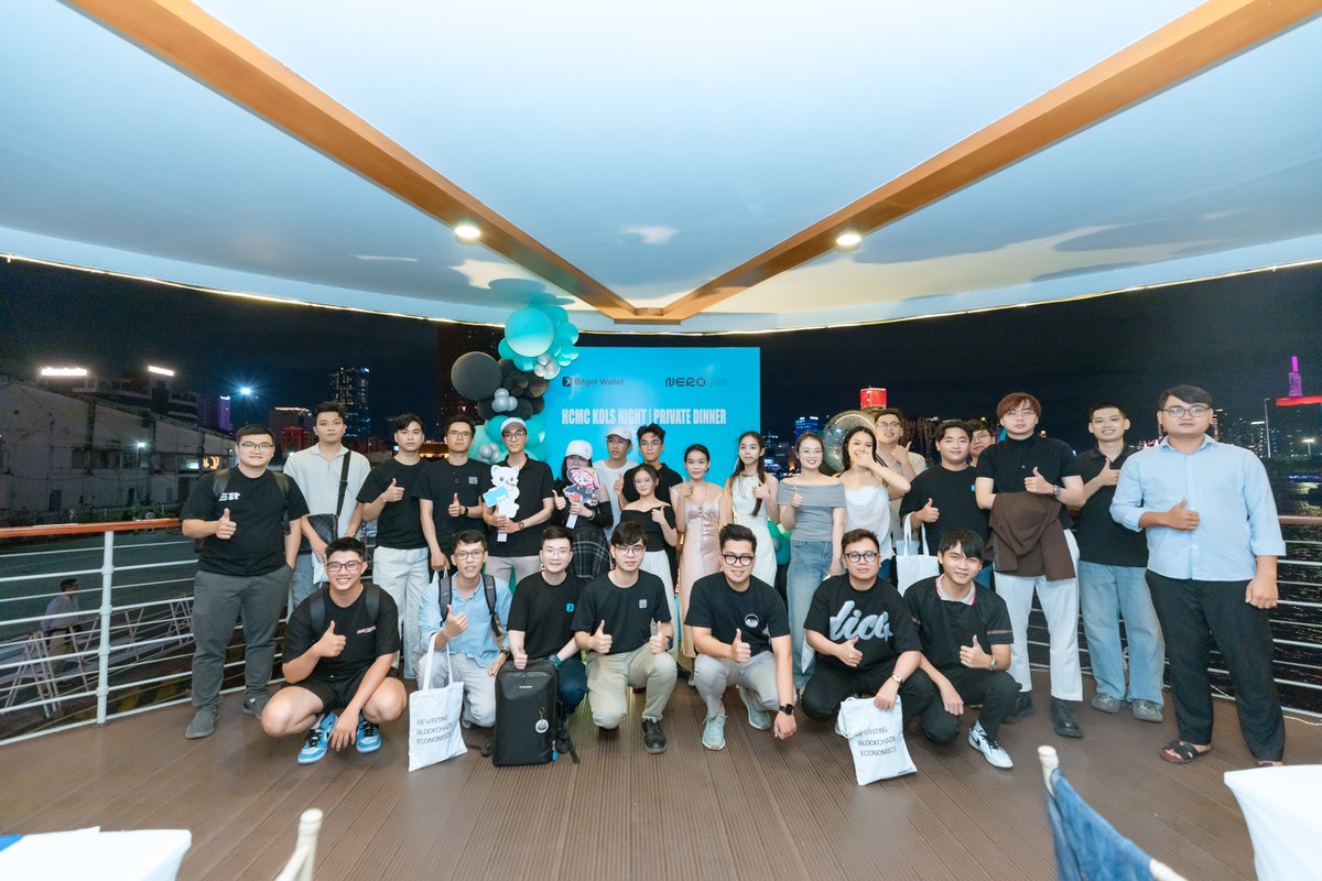 BitgetWalletVN's tweet image. 🎥 RECAP SỰ KIỆN KOLs PRIVATE DINNER TẠI TP.HCM! 🚤

🩵 Bitget Wallet hân hạnh khép lại một buổi Private Dinner cực kỳ ý nghĩa và ấm cúng tại TP.HCM, đồng hành cùng @Nerochain_io !

🎙 Chúng tôi đã có cơ hội gặp gỡ, kết nối với những KOLs hàng đầu trong cộng…