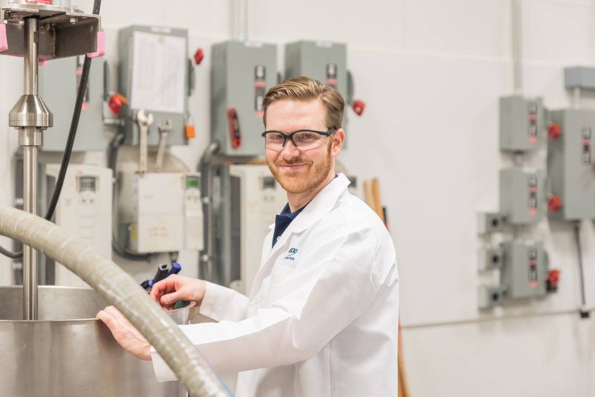 Admix_Inc's tweet image. Get better batches before you ever hit the production floor.

Our Admix lab testing service helps you validate ingredient behavior, fine-tune formulations, and dial in mixing performance — from powders and gums to complex emulsions and dispersions.

hubs.li/Q03VNN100