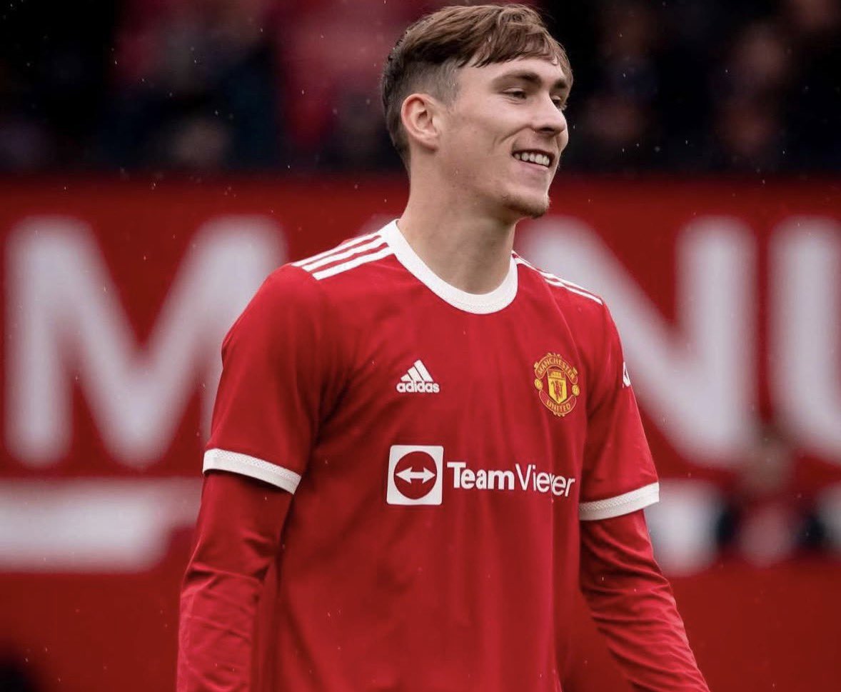 Utdtruthful's tweet image. 🚨 United are among clubs keeping tabs on the situation of James Garner whose current deal is due to expire at the end of the season. #MUFC [@alex_crook]